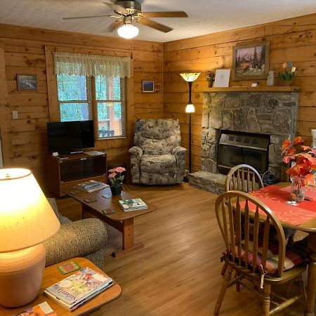Misty Creek Log Cabins Маґґі-Валлі Екстер'єр фото
