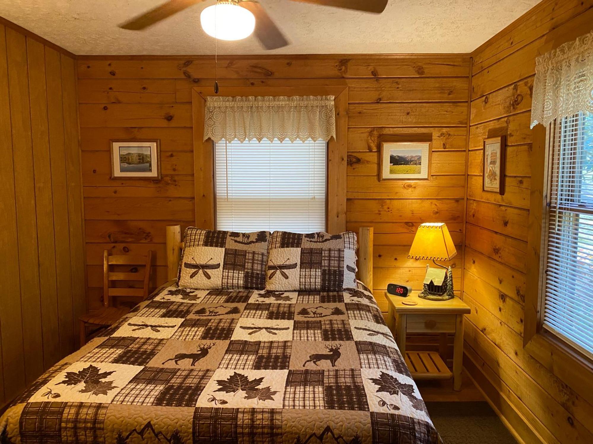Misty Creek Log Cabins Маґґі-Валлі Екстер'єр фото